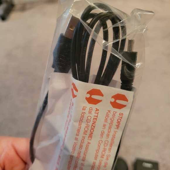 Rebel T3 EOS camera (plus extra lens) - Picture 11 of 16